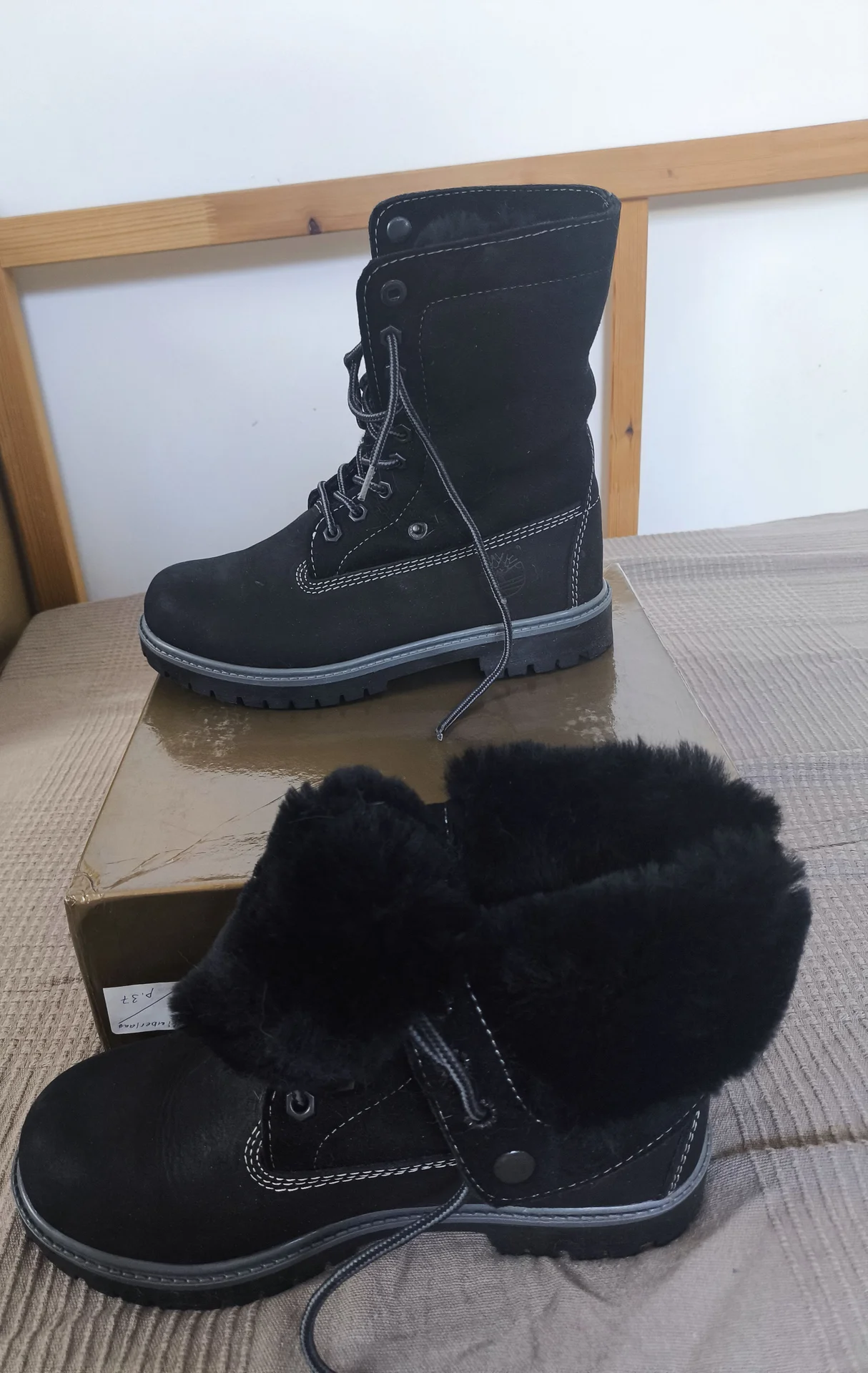 ботинки новые зима Timberland р 37 - миниатюра 2