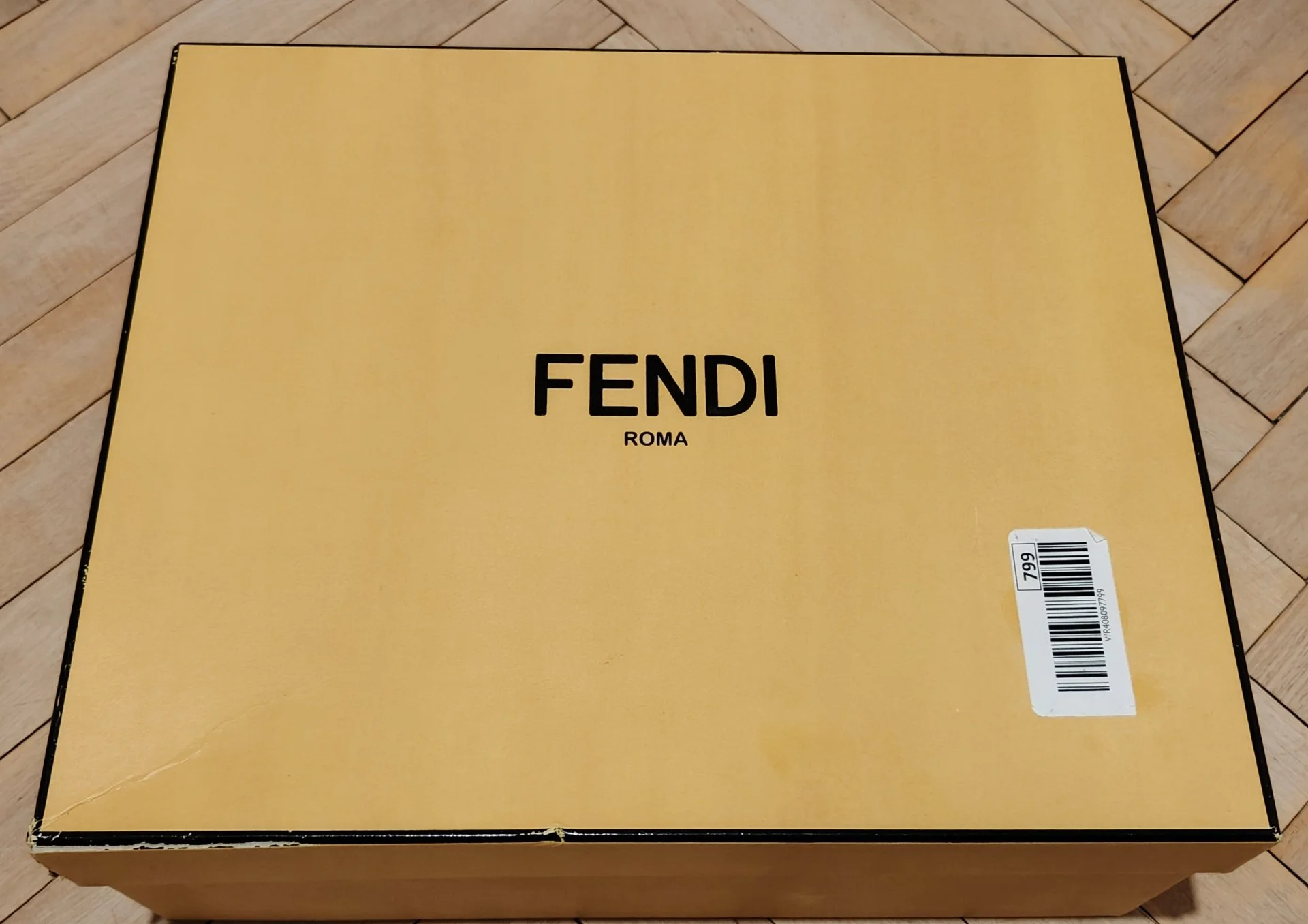 Кроссовки Fendi. Оригинал. Премиум кожа. - миниатюра 3