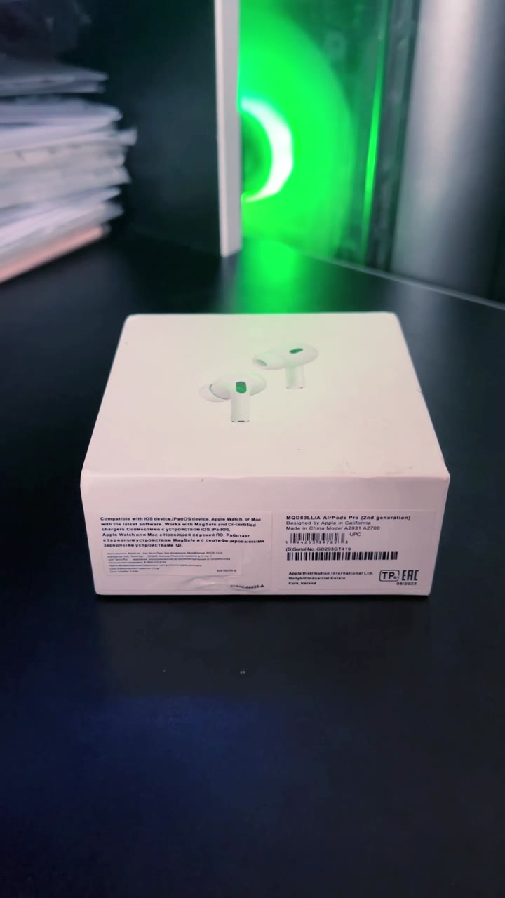 Беспроводные наушники Apple AirPods Pro 2 with MagSafe Charging Case MQD83LL/A полный комплект