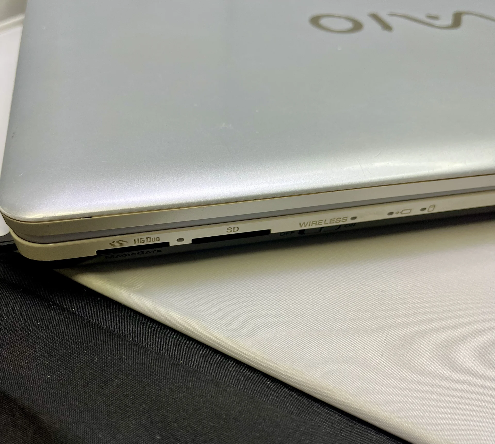 15.6” Ноутбук Sony VAIO PCG-71211V, Core i3, 4/320 - миниатюра 9