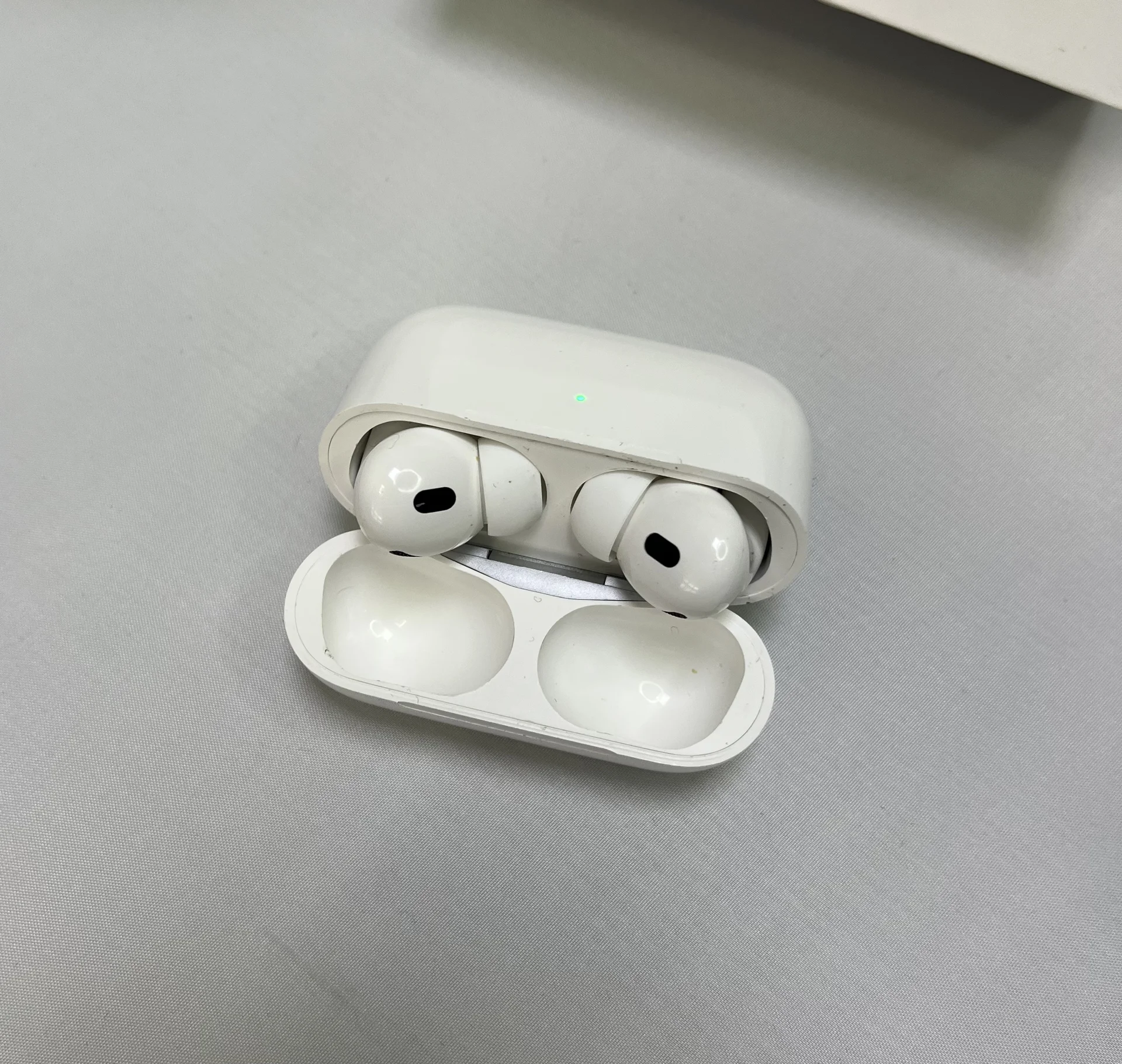 Наушники Apple AirPods Pro, Type-C - миниатюра 4