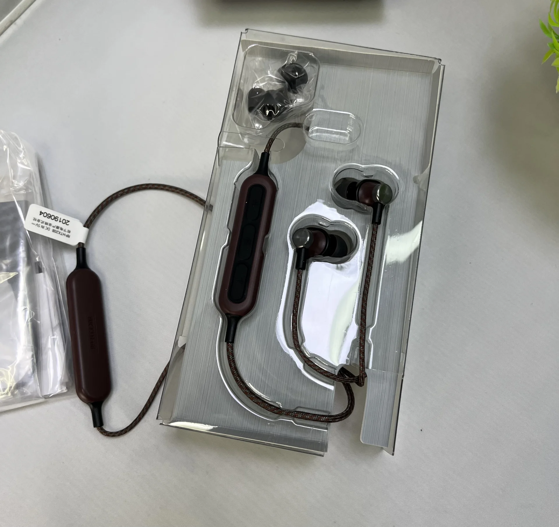 Наушники Bluetooth Panasonic RP-HTX20BGER - миниатюра 2