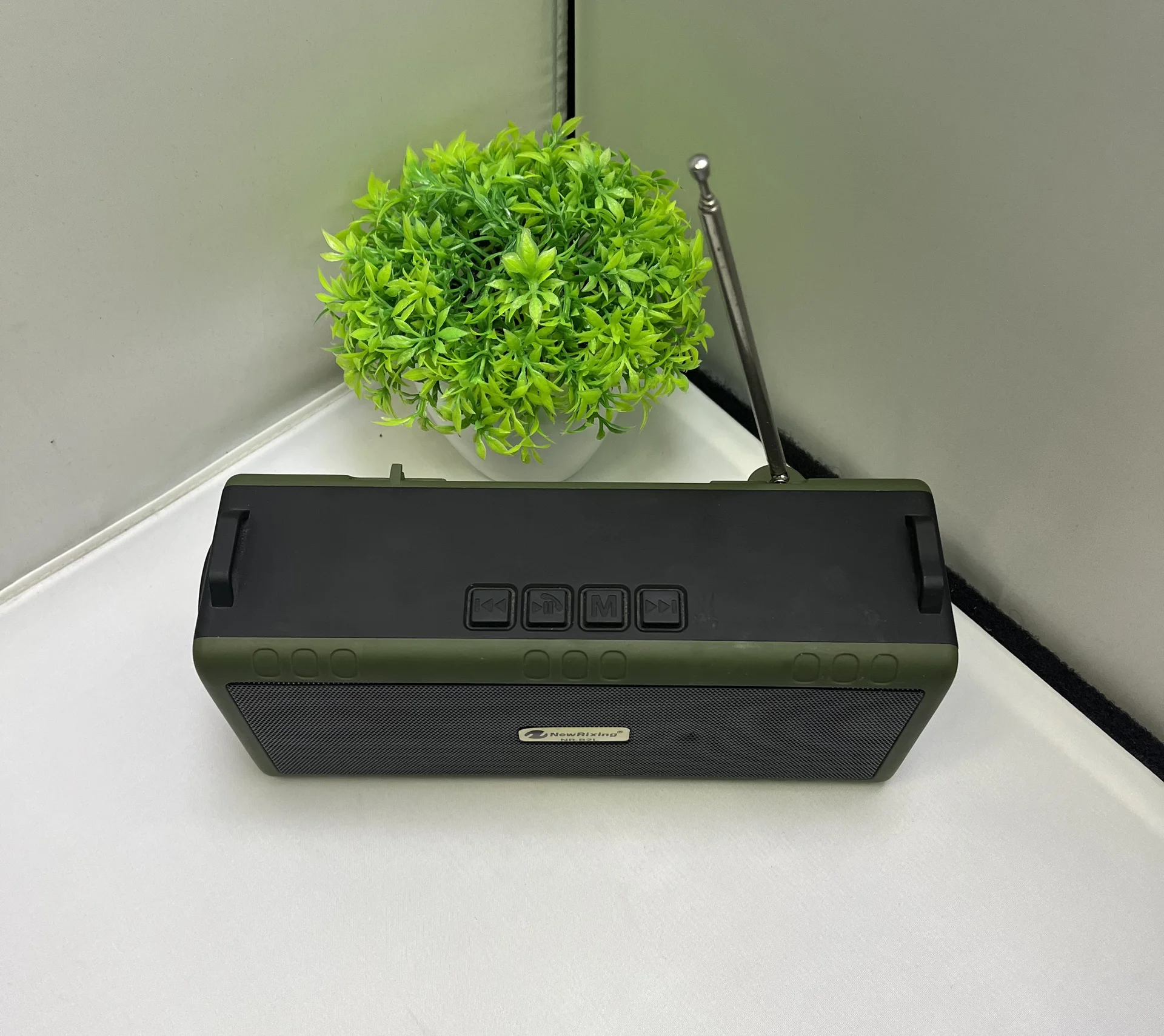 Портативная Bluetooth колонка NewRixing NR-2L - миниатюра 3
