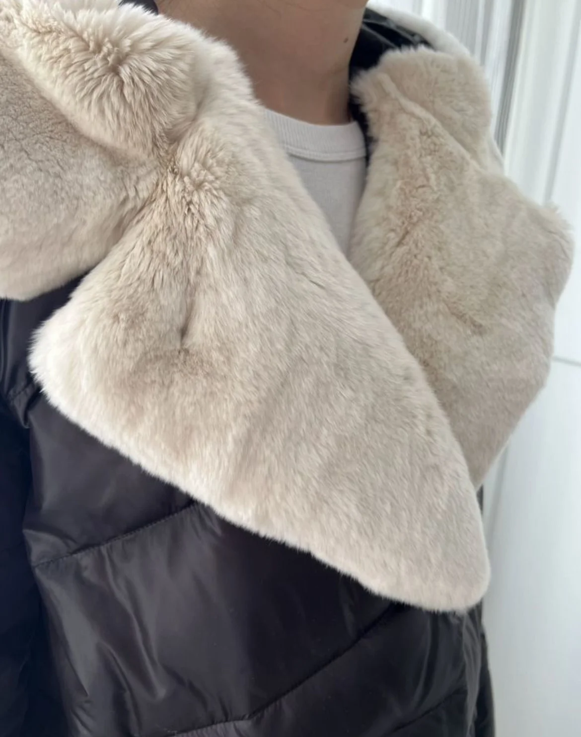 Женский пуховик MaxMara - миниатюра 2