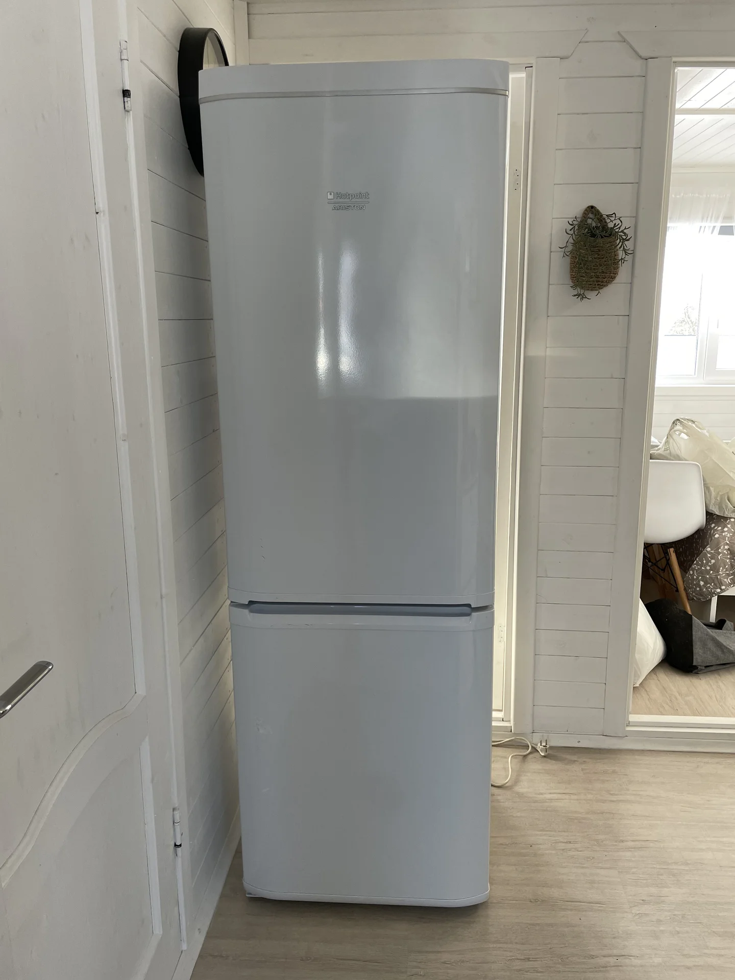 Холодильник hotpoint ariston - изображение 1