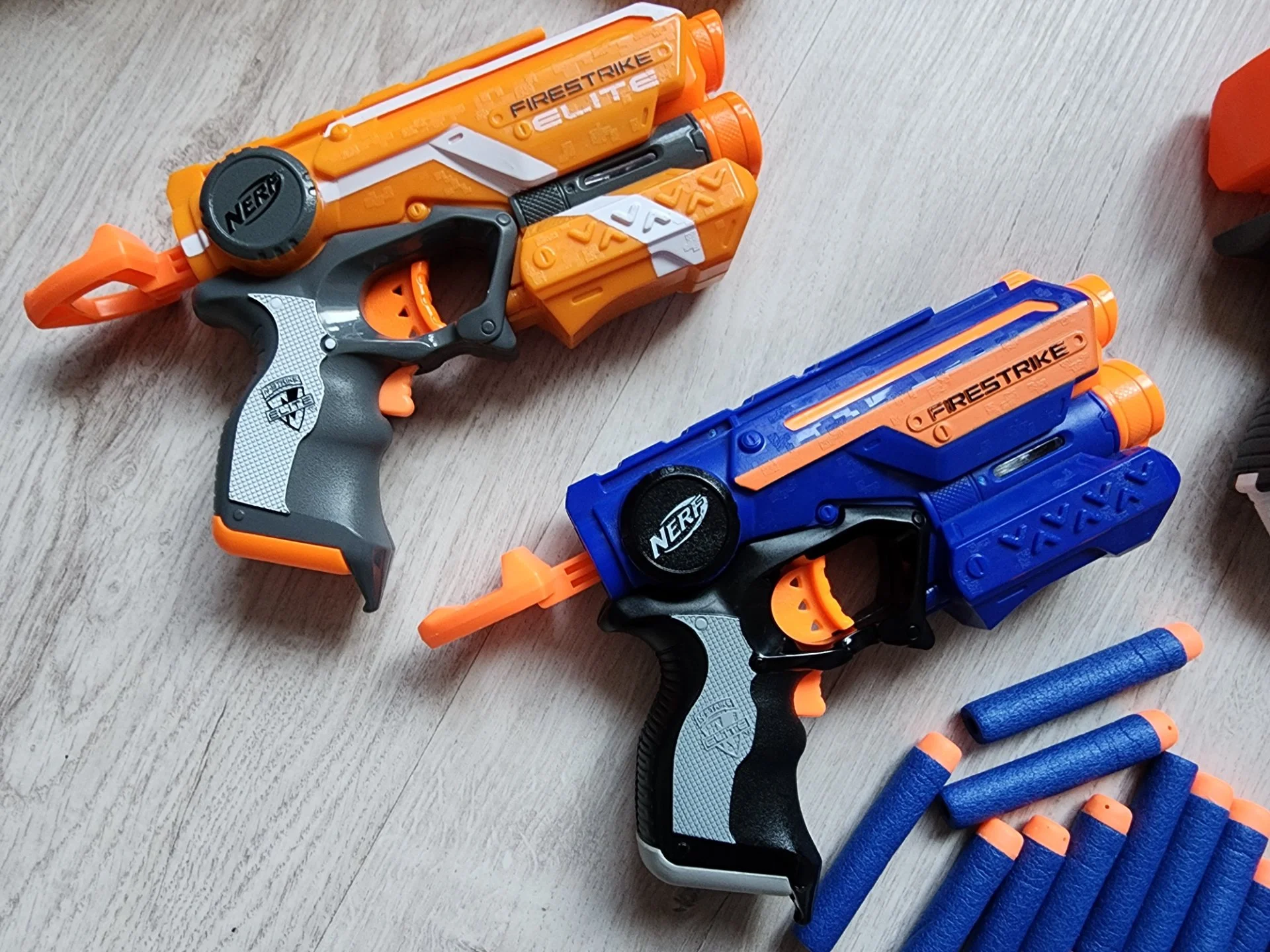 Бластер Nerf fortnite firestrike бу пистоле - миниатюра 2