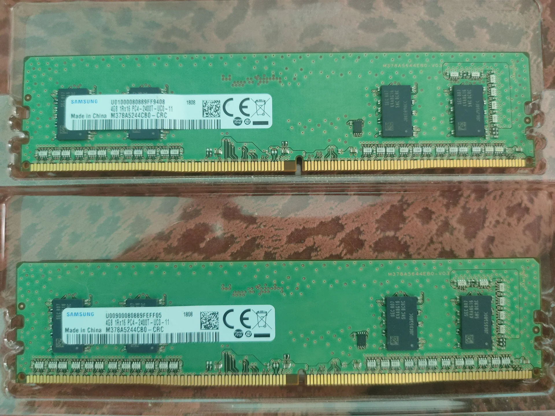 Оперативная память Samsung 4Gb DDR4 - изображение 1
