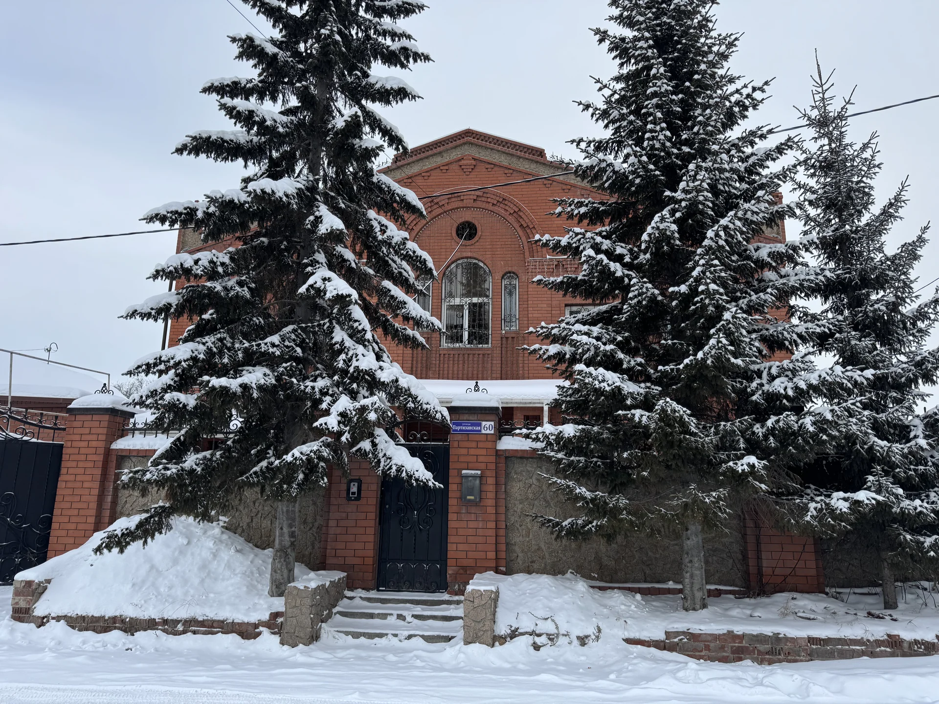 3 этажное здание в центре Челябинска под бизнес - миниатюра 7