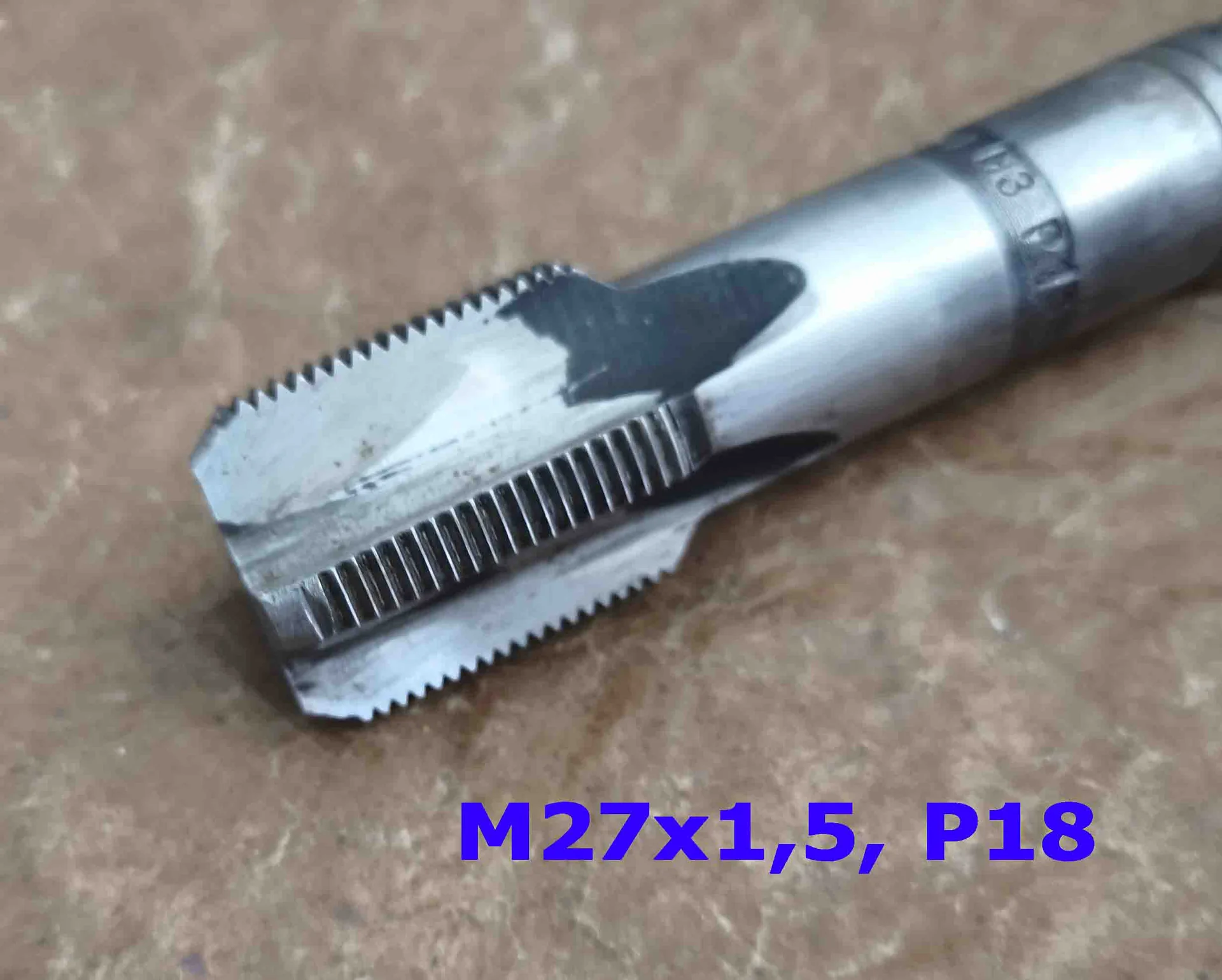 Метчик М27х1,5, м/р, Р18, 125/35 мм, мелкий шаг, для  сквозной и глухой резьбы, СССР. - миниатюра 3
