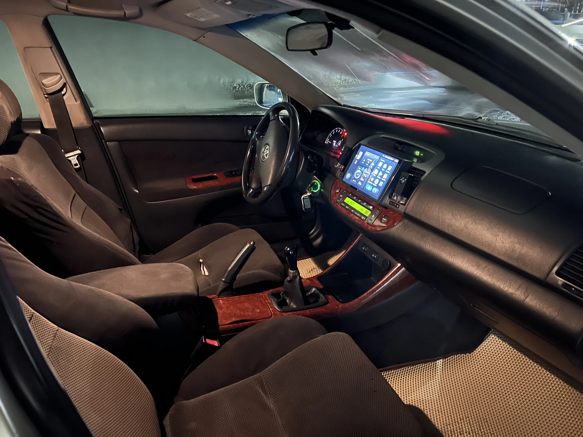 TOYOTA CAMRY - миниатюра 5