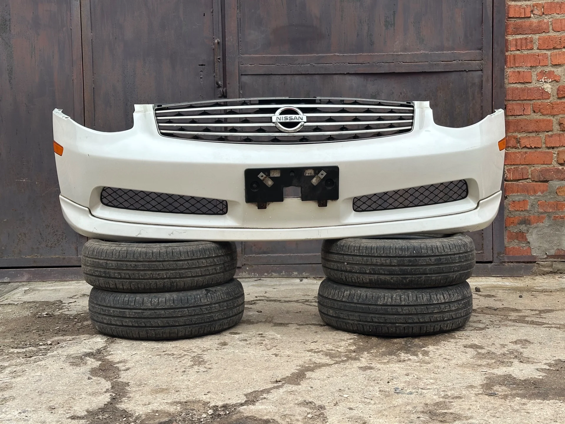 Бампер Infiniti G35 coupe - изображение 1