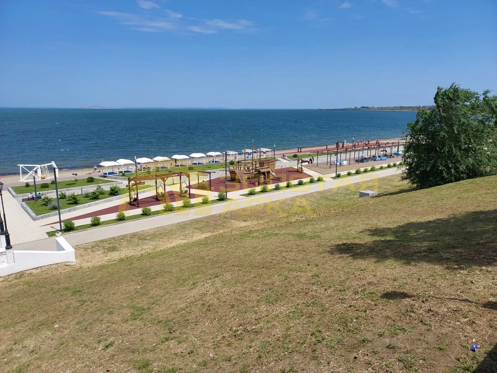 В Станице Тамань, продается домовладение, расположенное на 11 сотках земельного участка. - миниатюра 12