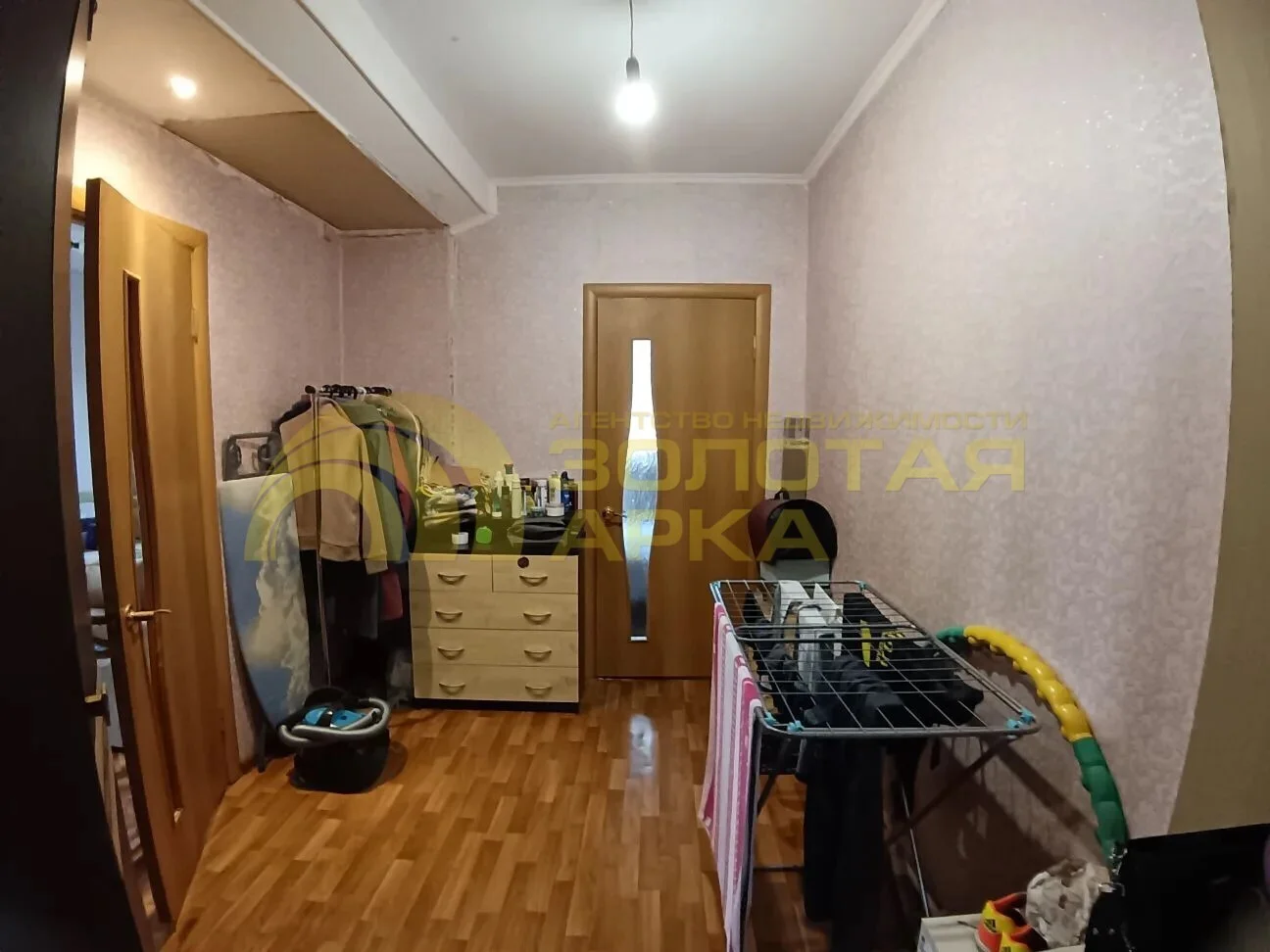 Продаётся уютная двухкомнатная квартира в ст. Старотитаровской - миниатюра 3