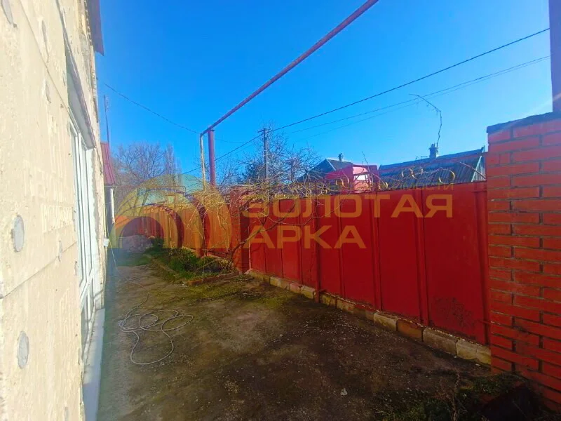 В станице Мингрельской Абинского района Краснодарского края продаются два кирпичных дома - миниатюра 21