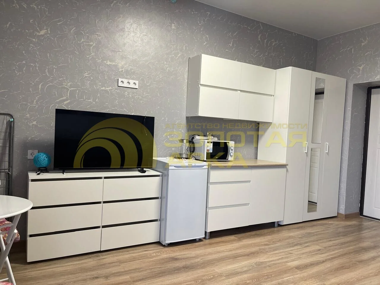 Продаются комфортабельные апартаменты 21.9 в п. Веселовка - миниатюра 15