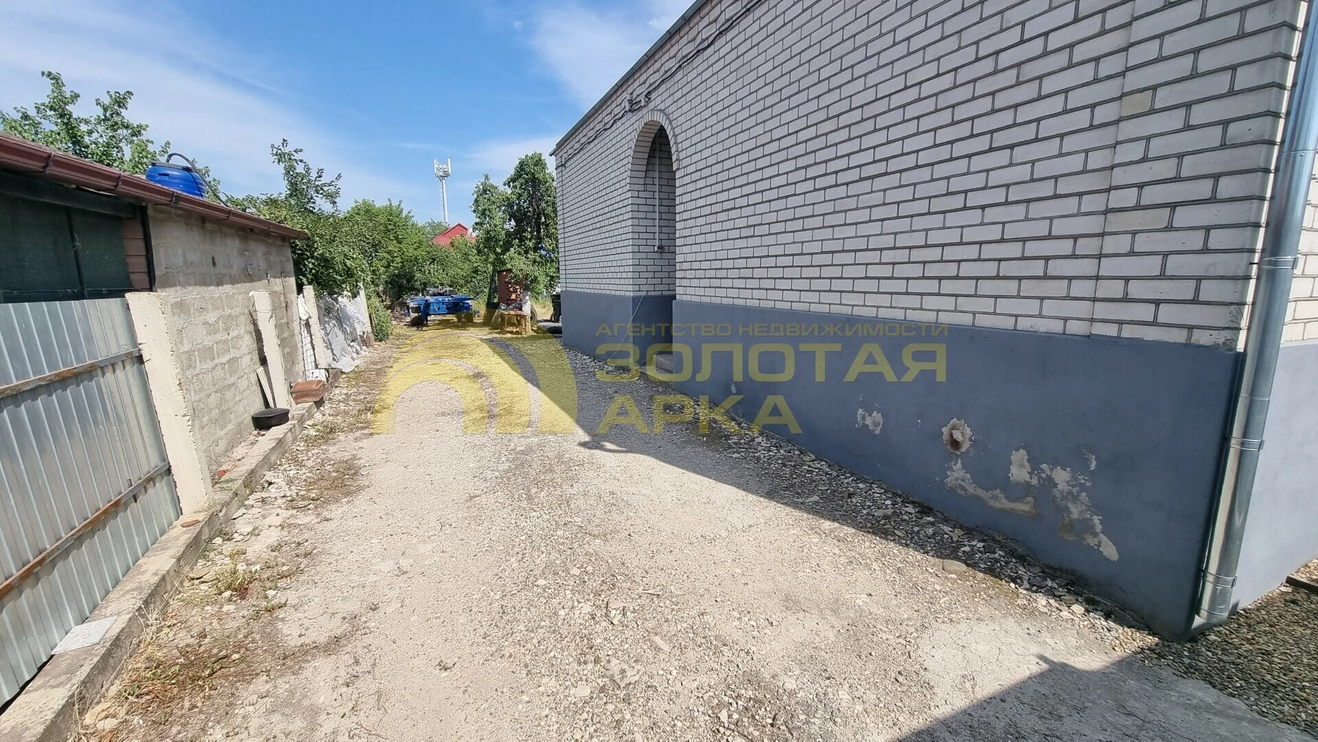 Продается дом в г. Крымск - миниатюра 3