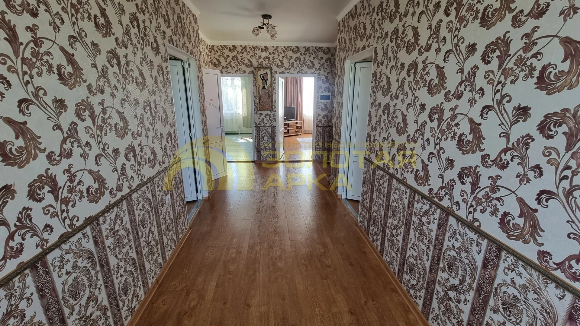 Продается дом в г. Крымск - миниатюра 7