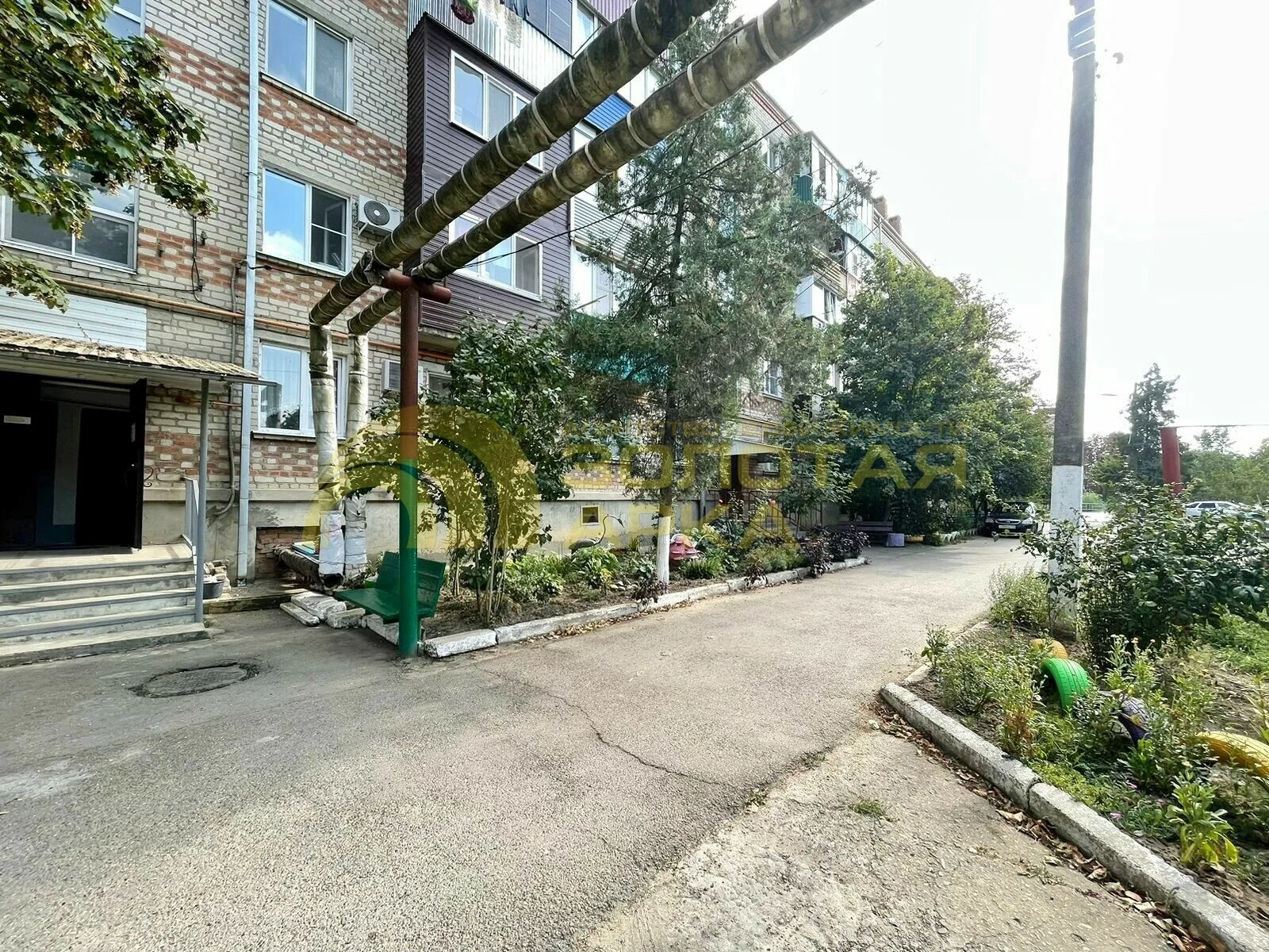 Продается 2-х комнатная квартира в ст. Полтавская - миниатюра 16