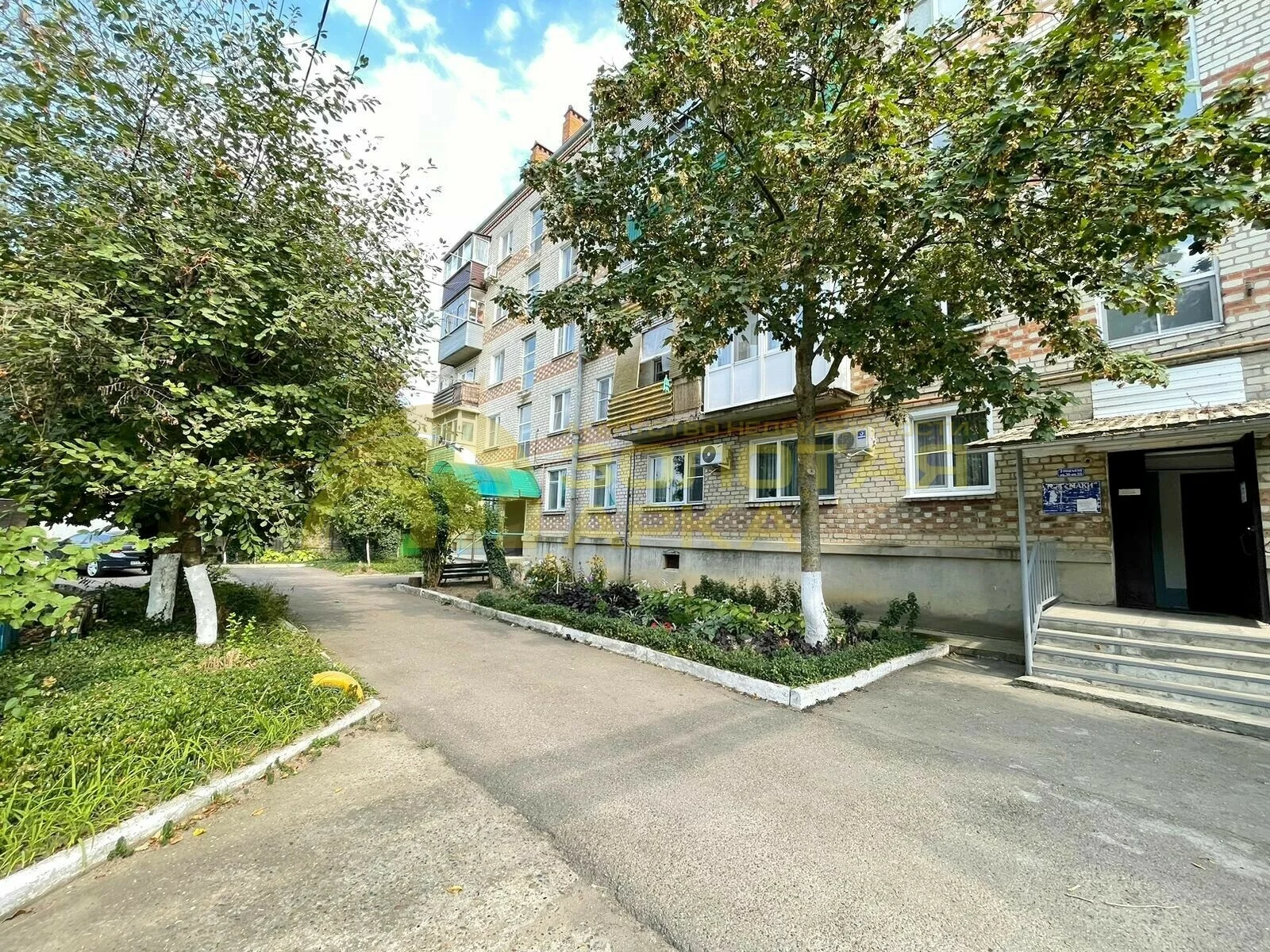 Продается 2-х комнатная квартира в ст. Полтавская - миниатюра 18