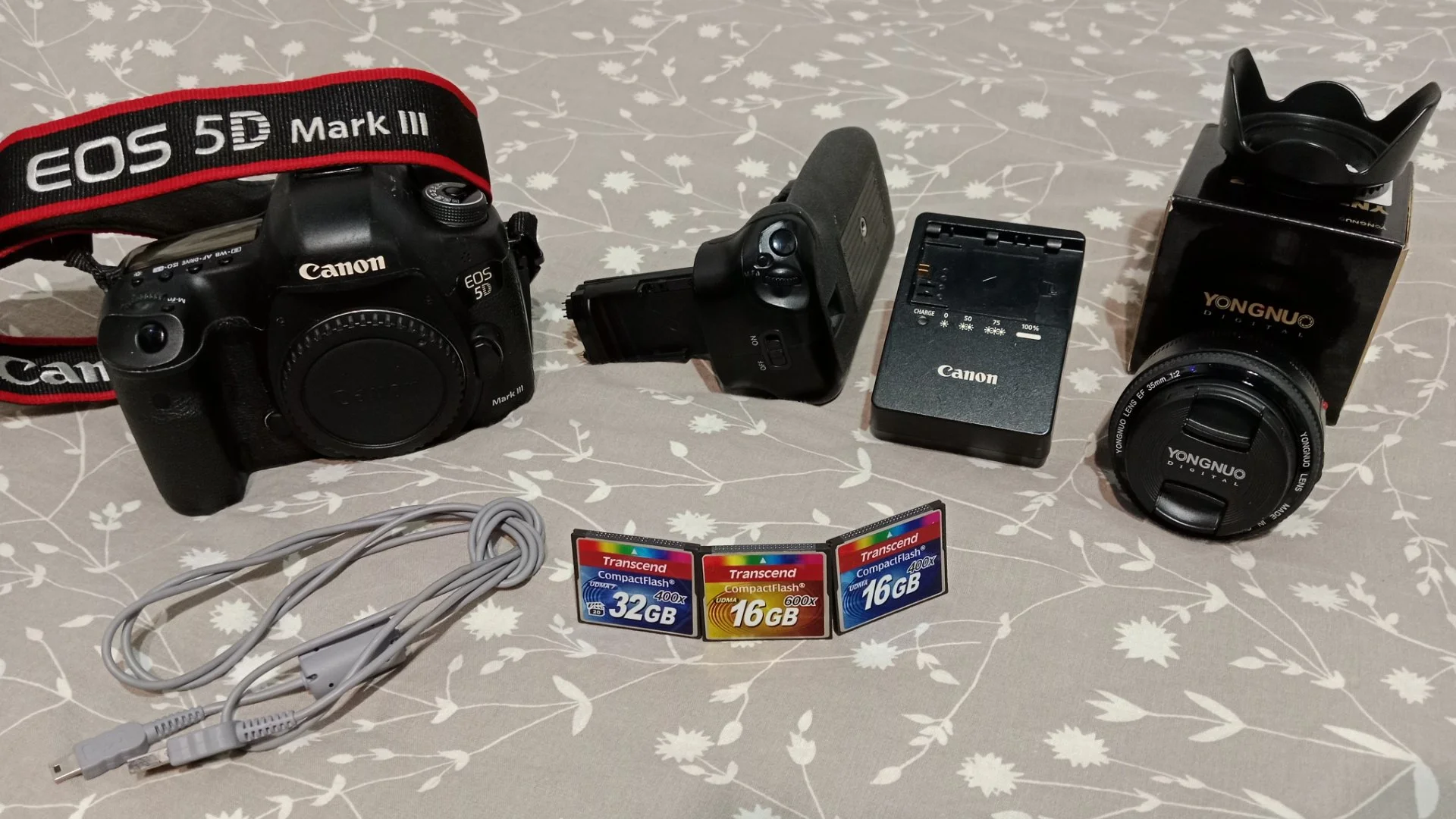 Canon 5D Mark 3 (Пробег 27+тыс кадров) - миниатюра 2
