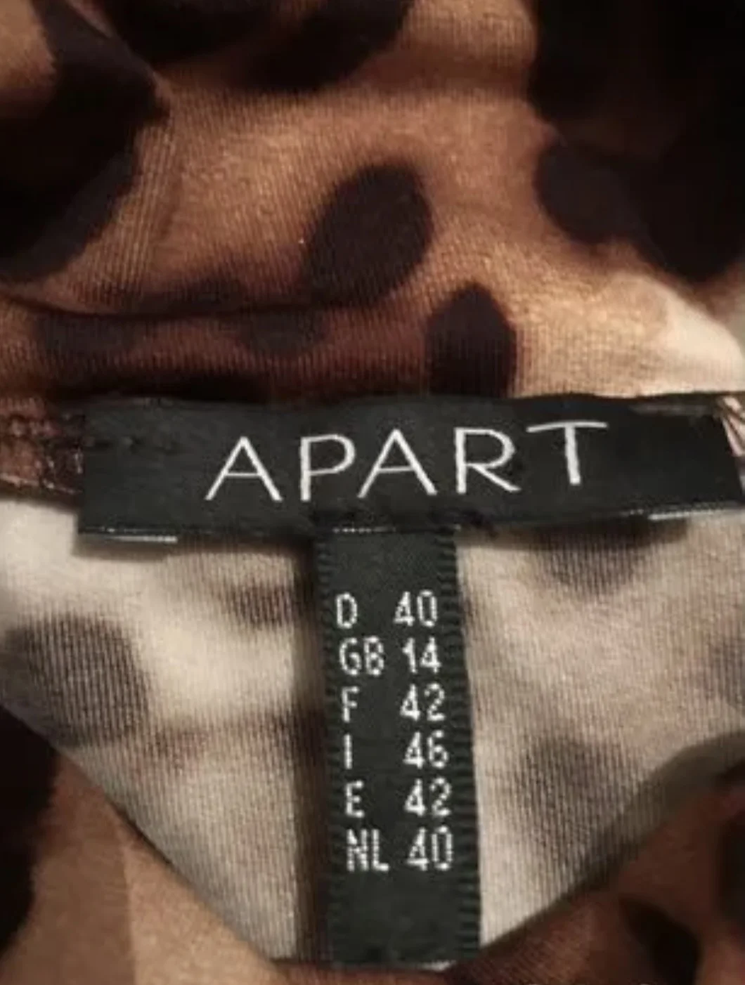 Очень красивое платье Apart - миниатюра 5