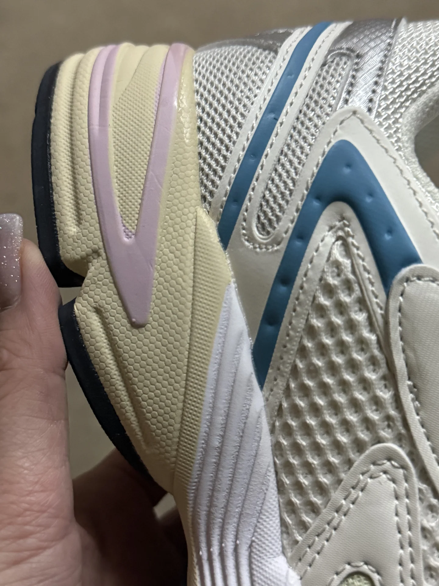 Кроссовки женские adidas - миниатюра 6