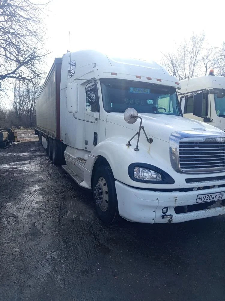 Freightliner Columbia, 2002 - миниатюра 2