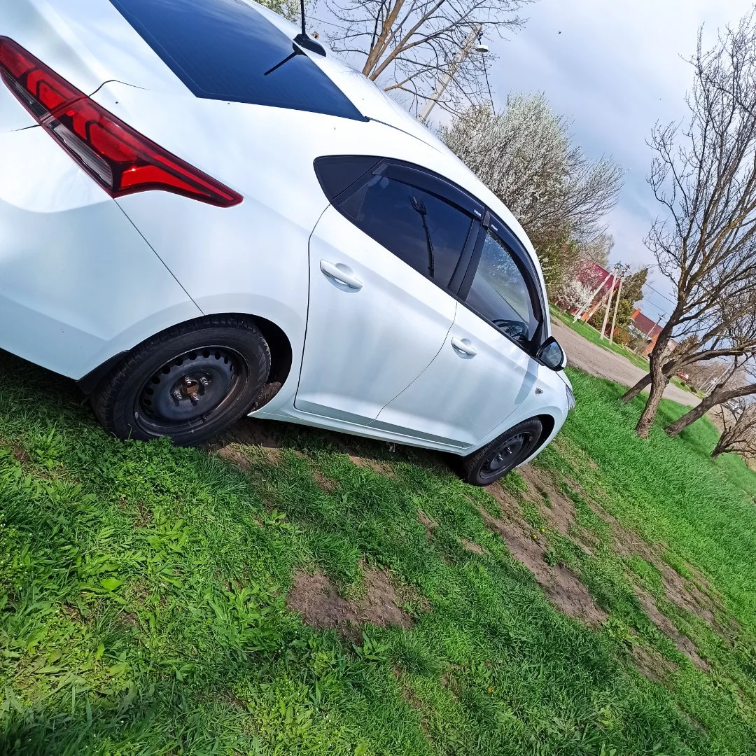 Продаю Hyundai Solaris restyling - миниатюра 8