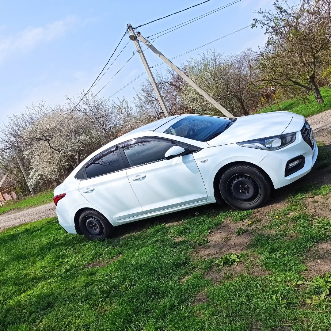 Продаю Hyundai Solaris restyling - миниатюра 9