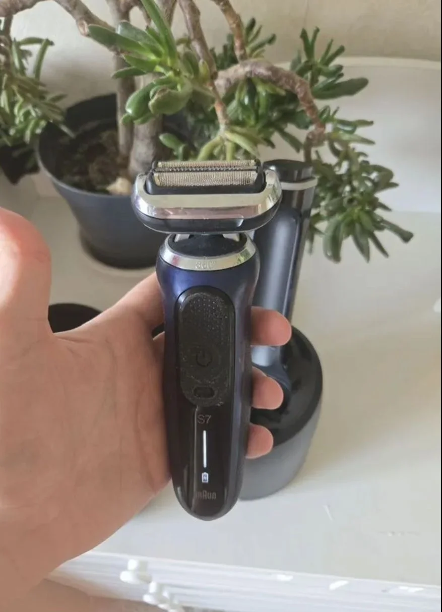 Бритва Braun Series 7 - миниатюра 2