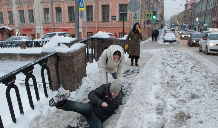 Травмы из-за Гололёда в С-Петербурге и Лен.обл - миниатюра 2