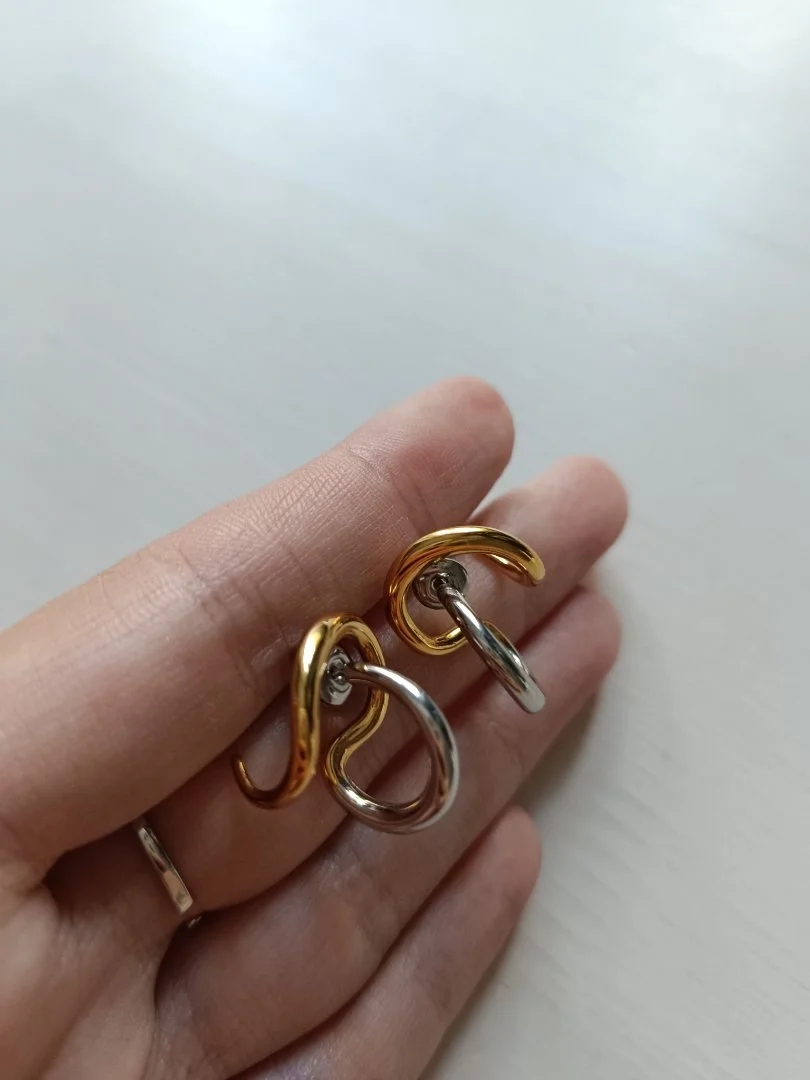 Серьги биметалл новые гвоздики стильные женские - миниатюра 6