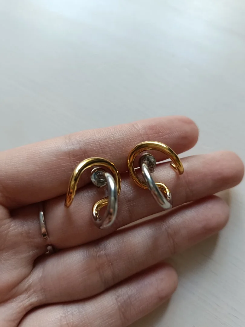 Серьги биметалл новые гвоздики стильные женские - миниатюра 7