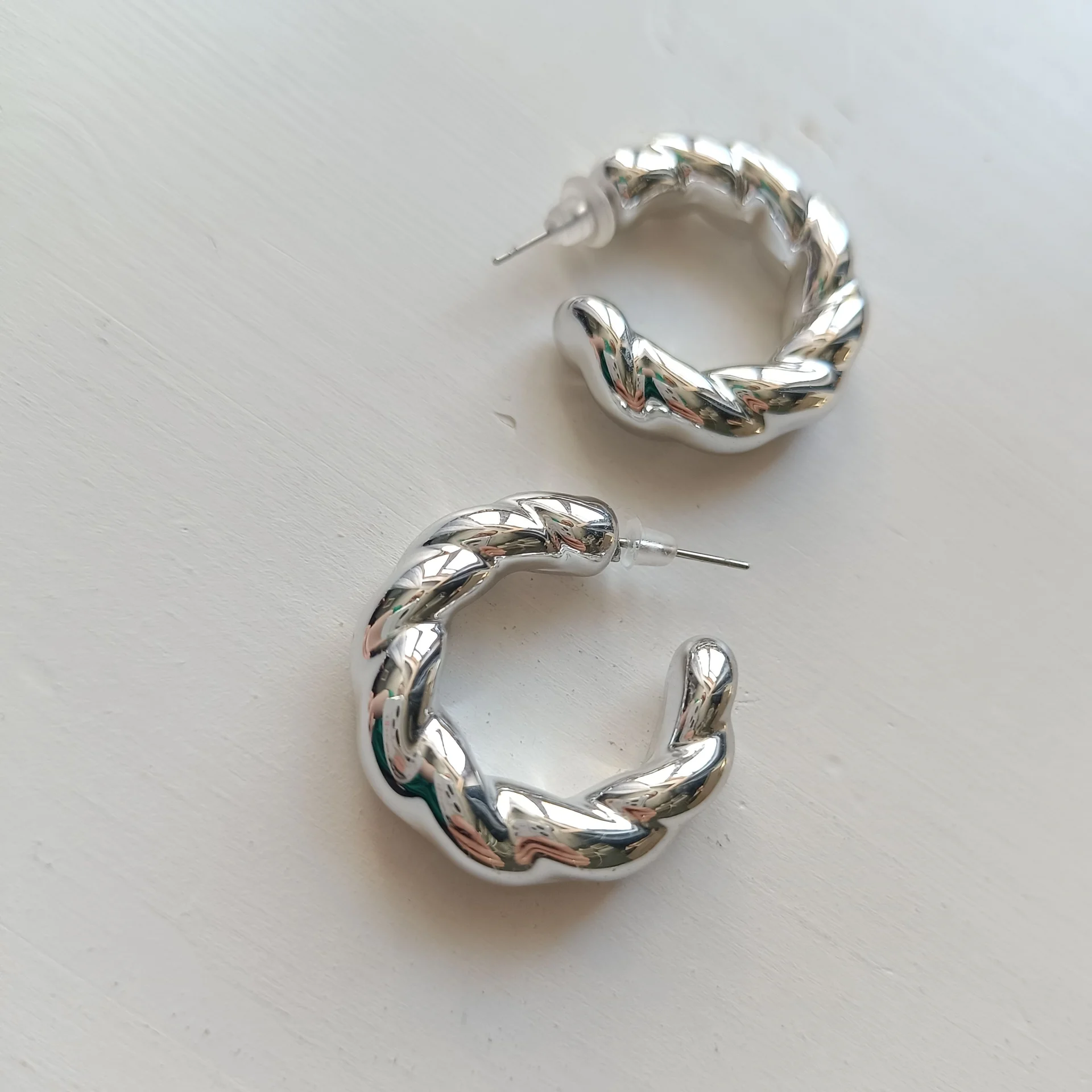 Серьги кольца крупные бижутерия косичка - миниатюра 2