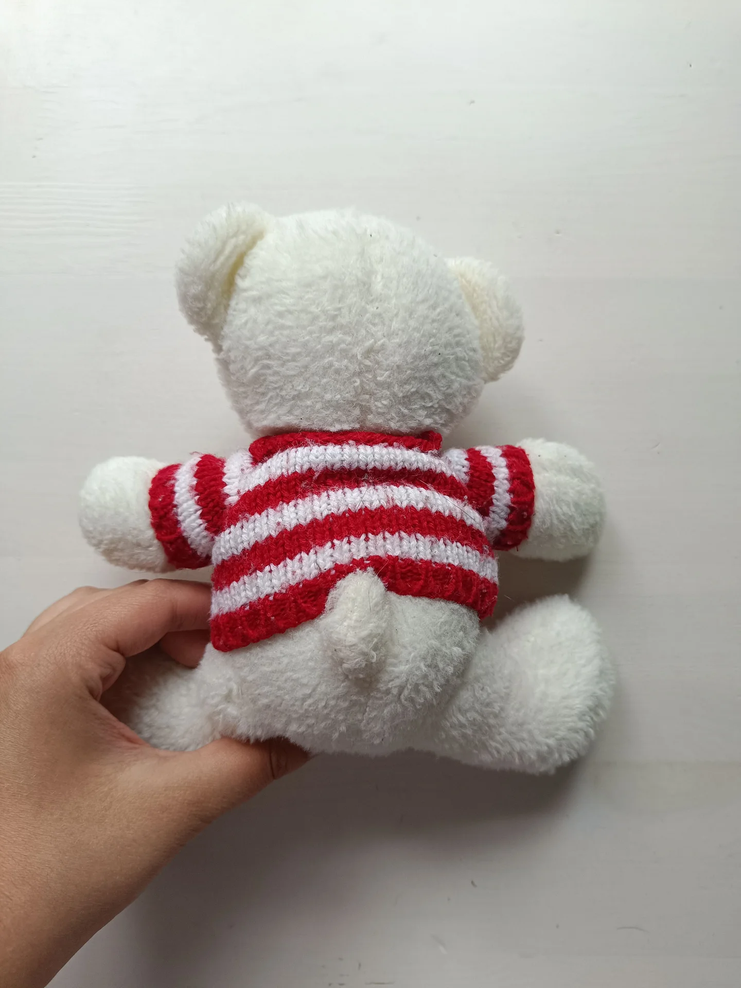 Игрушка мягкая средняя Мишка белый в свитере - миниатюра 5