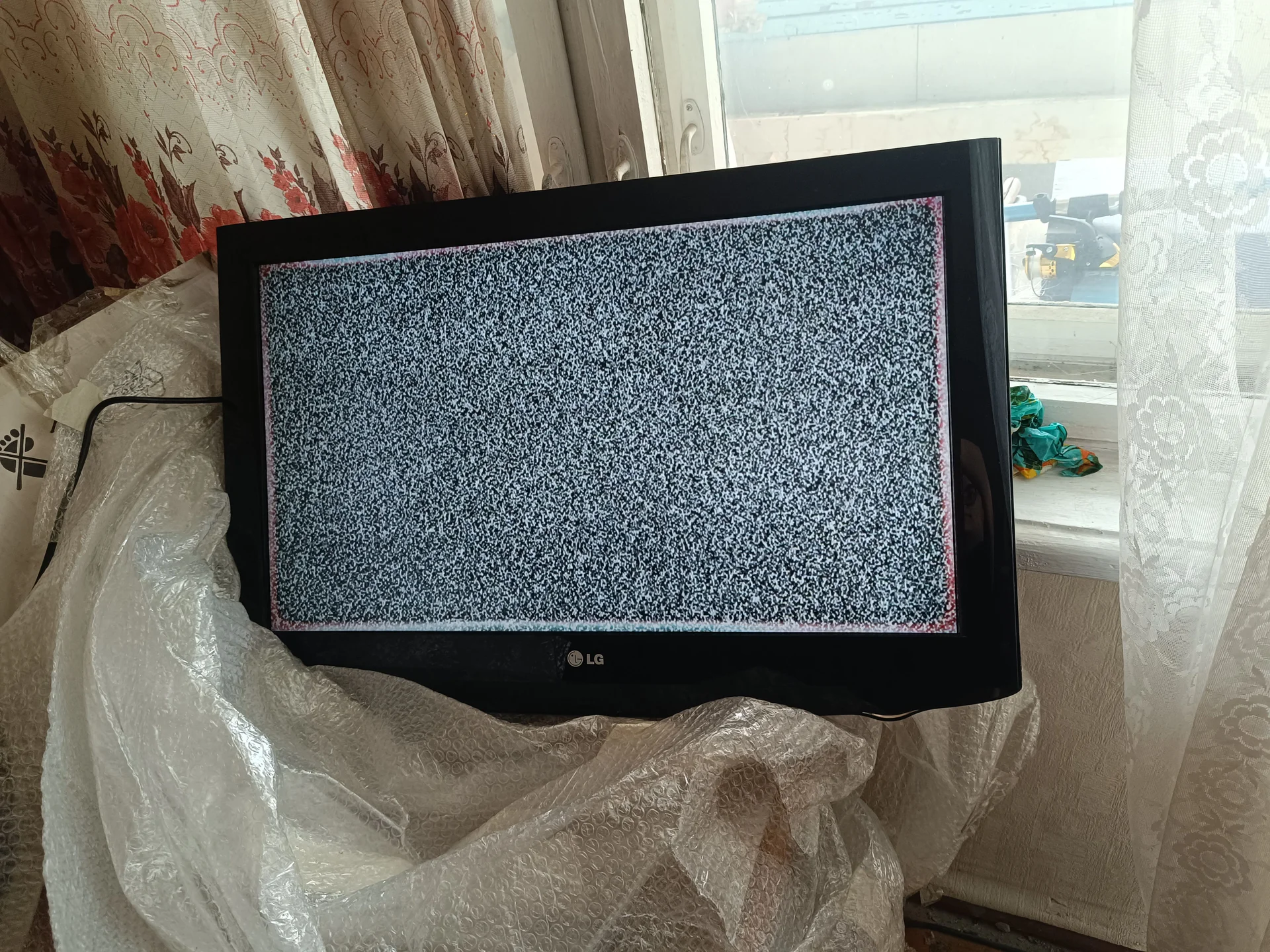 Телевизор LG 32 LH2000, 81 см - миниатюра 3