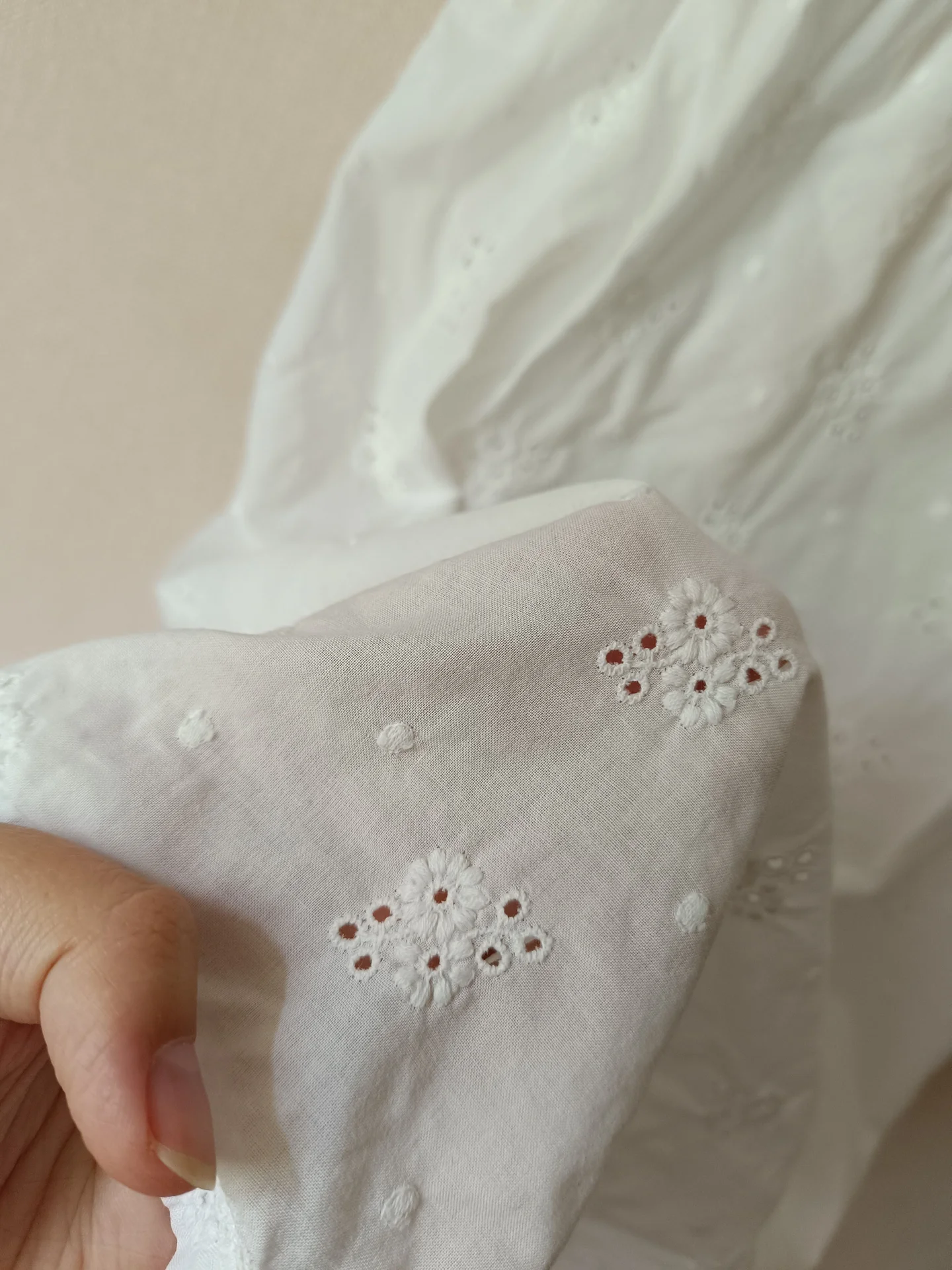 Платье для девочки белые хлопковые шитьё - миниатюра 4