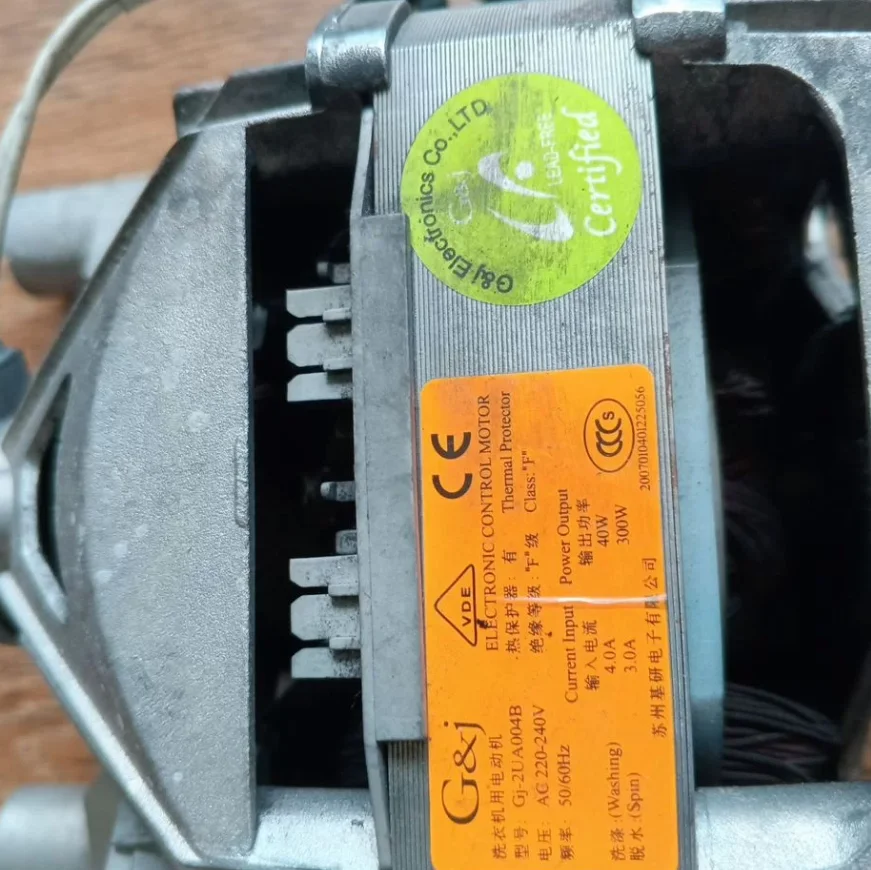 Стиральная машина Самсунг wf8500nmw9 на запчасти - миниатюра 4