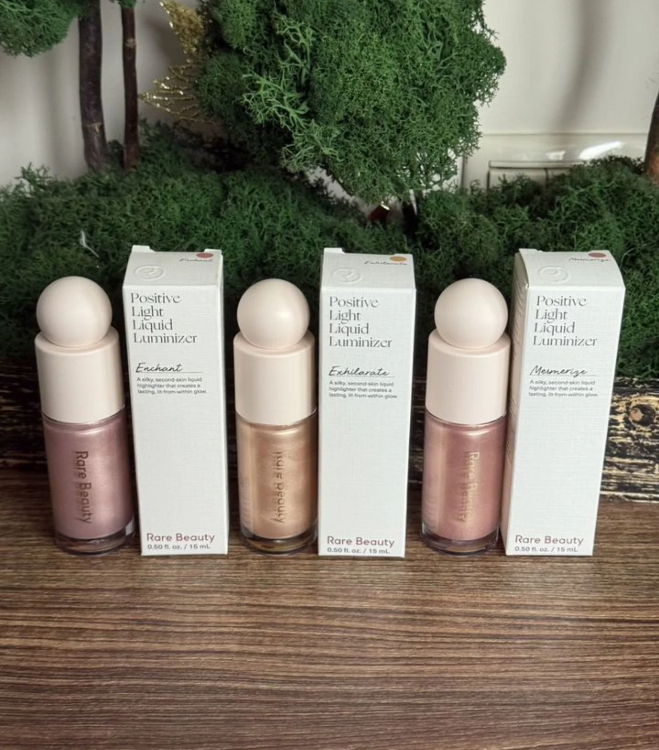 Жидкий хайлайтер Rare beauty Positive Light - миниатюра 2