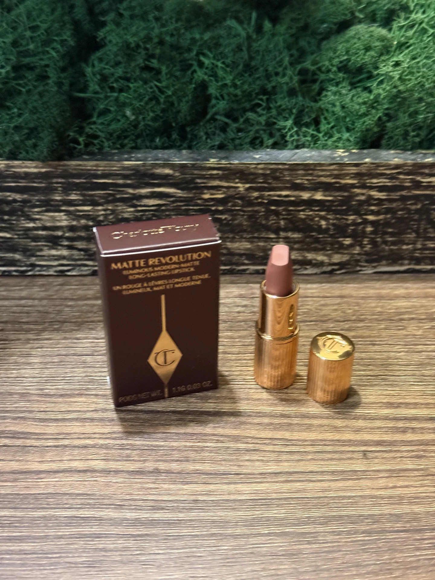 Миниатюра помады Charlotte Tilbury Matte - миниатюра 3