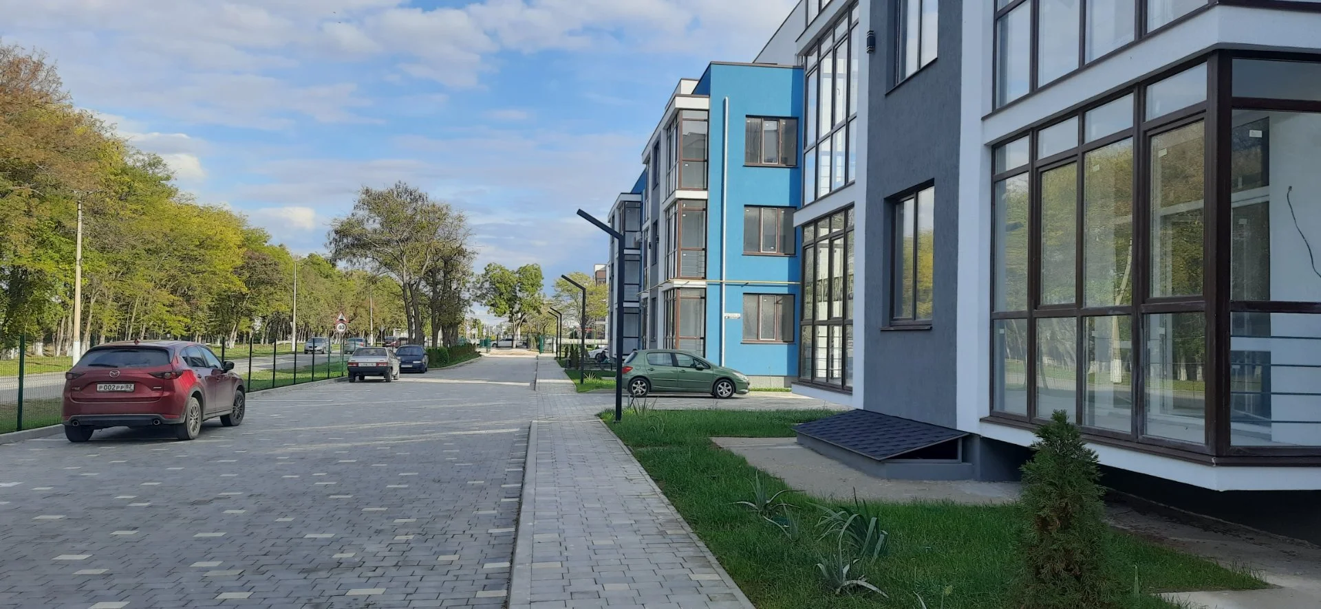 Продается 3-комнатная квартира в двух уровнях, с отдельным входом, в ЖК «Солнечный берег» - миниатюра 16