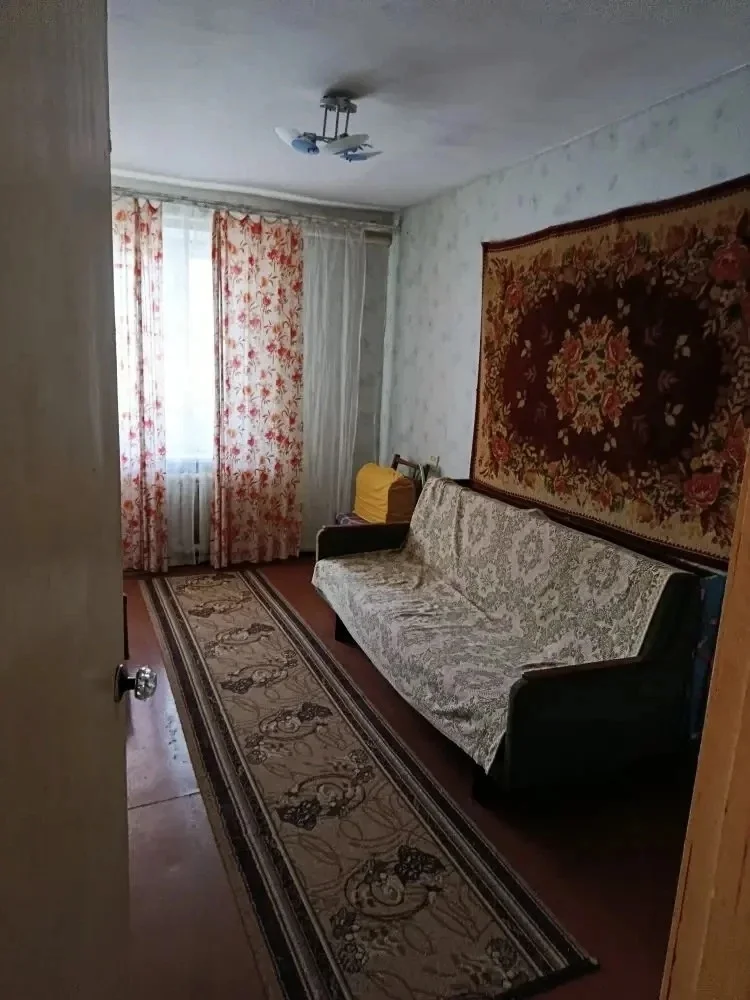 Продается 3-х комнатная квартира в городе Саки по улице Гайнутдинова. - изображение 1