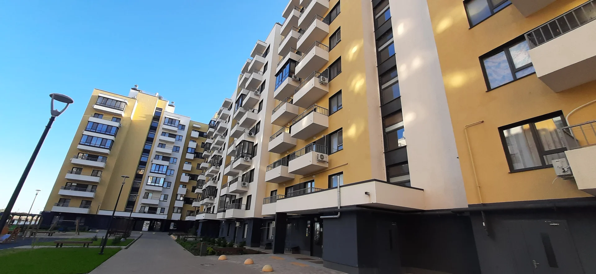 Продам квартиру в Новом доме в Саках - миниатюра 3