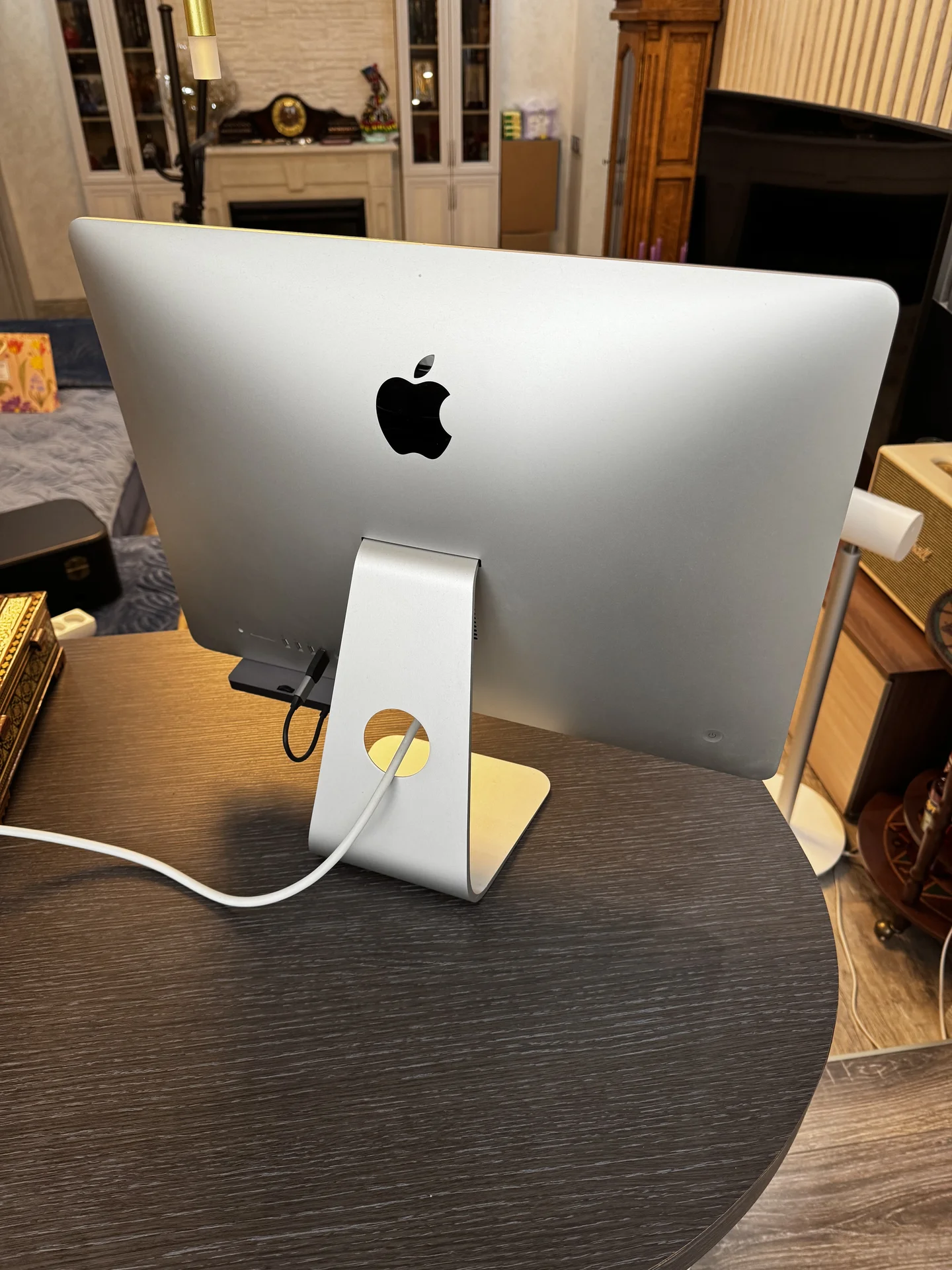 Моноблок Apple iMac 21.5 i5 + хаб - миниатюра 2
