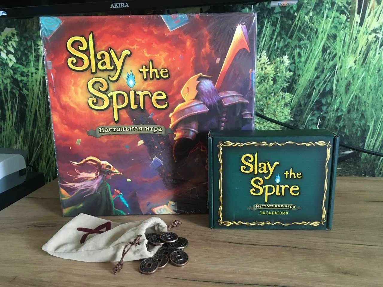 Настольная игра Slay The Spire с эксклюзивами предзаказа и металлическими монетами - изображение 1