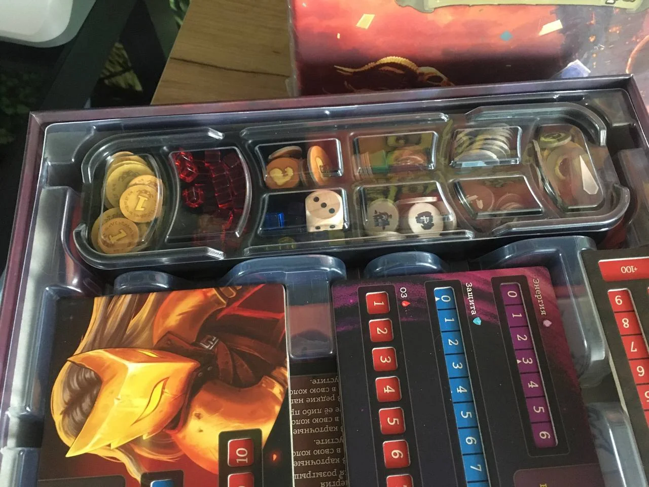 Настольная игра Slay The Spire с эксклюзивами предзаказа и металлическими монетами - миниатюра 4