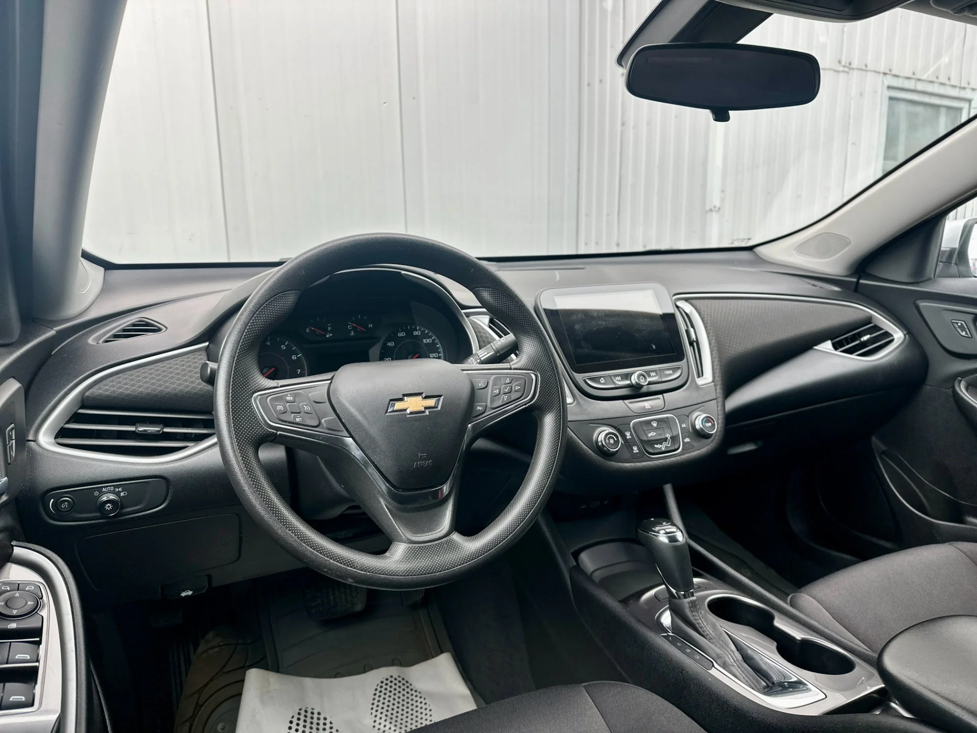 Chevrolet Malibu - миниатюра 10