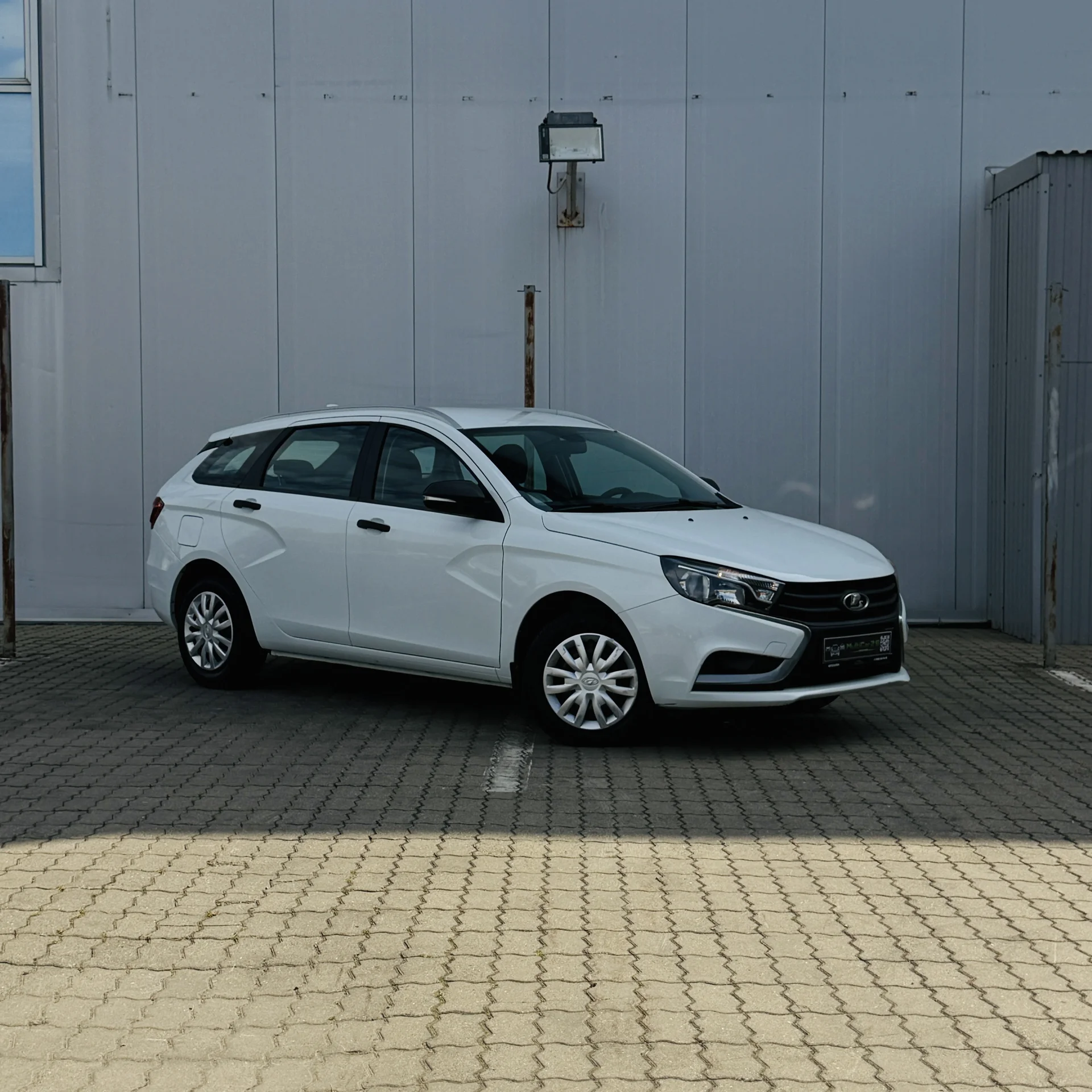 LADA VESTA SW - миниатюра 7