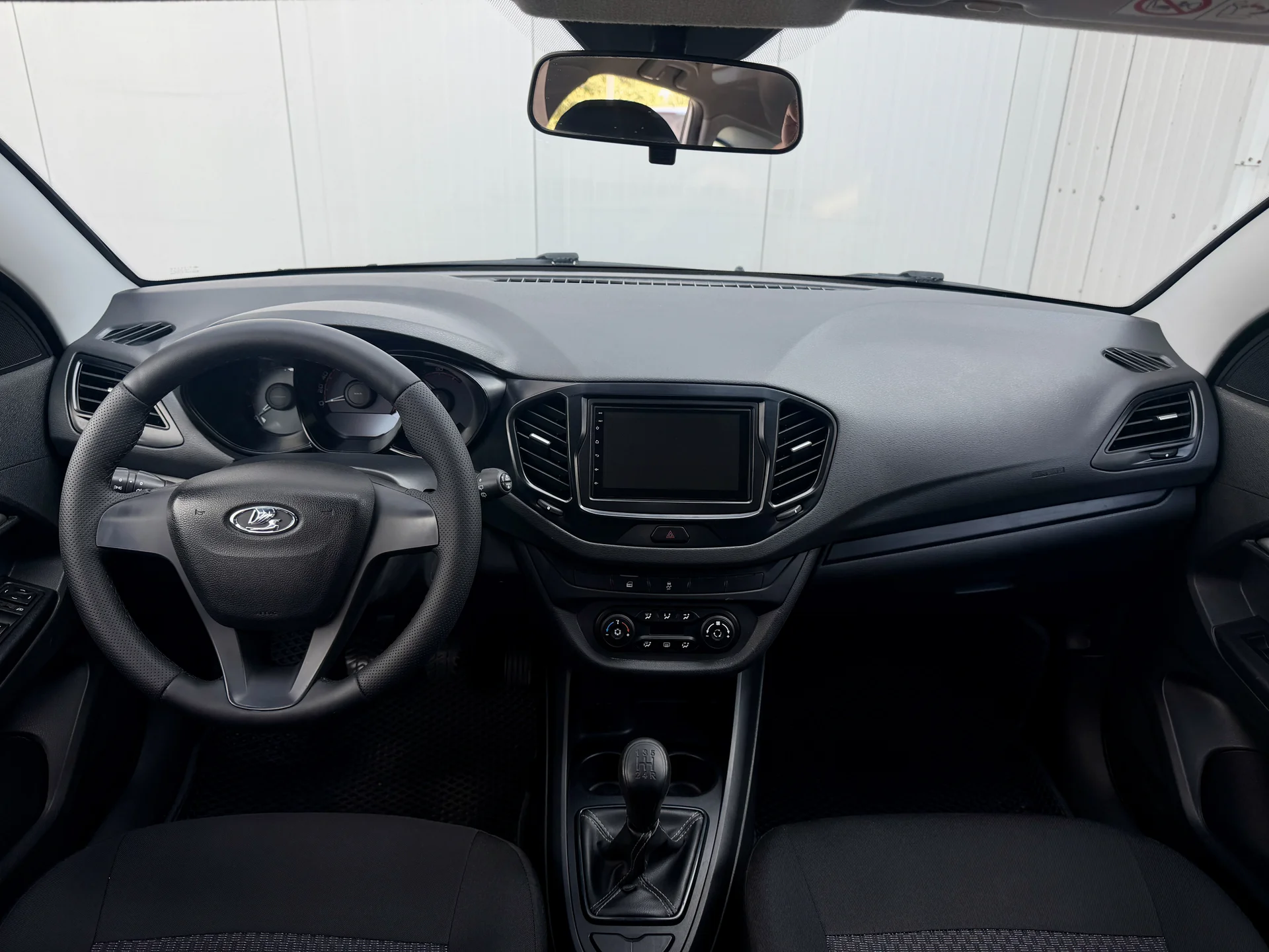 LADA VESTA SW - миниатюра 12