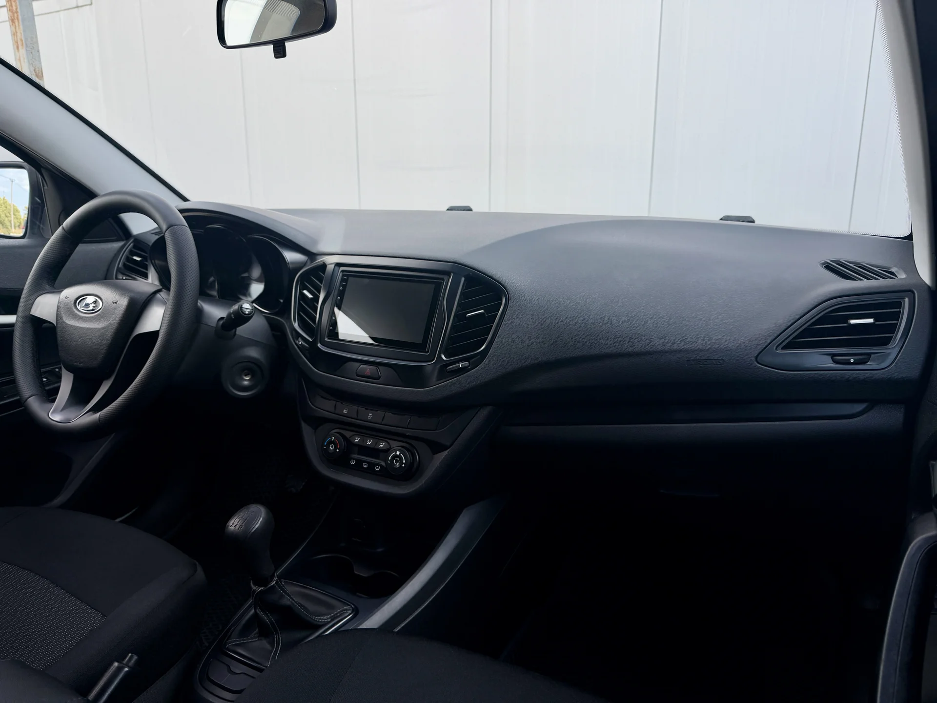 LADA VESTA SW - миниатюра 13